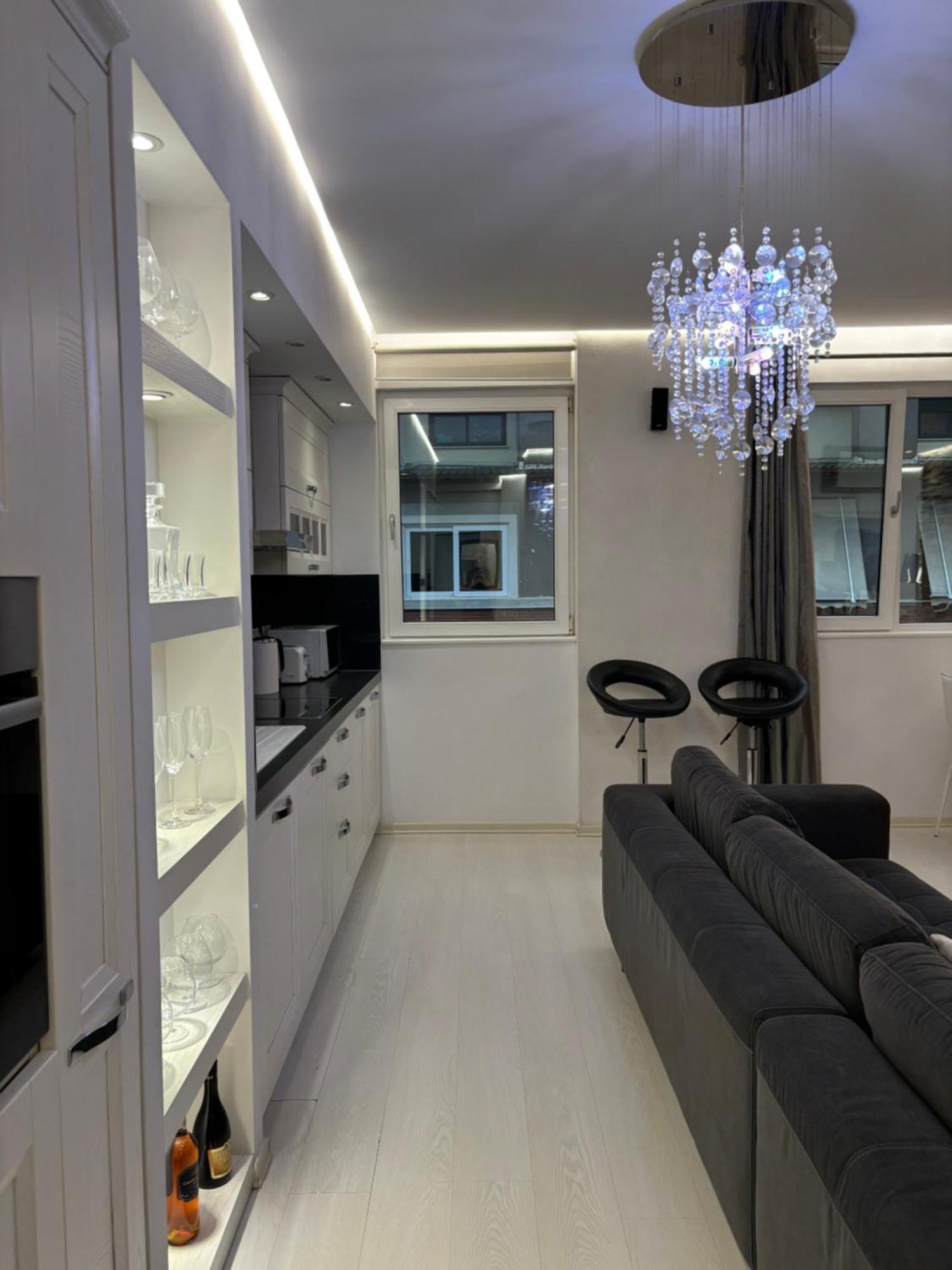 Tam Serviced 2Bdr Apartment City Center No6 Tirana Exterior foto