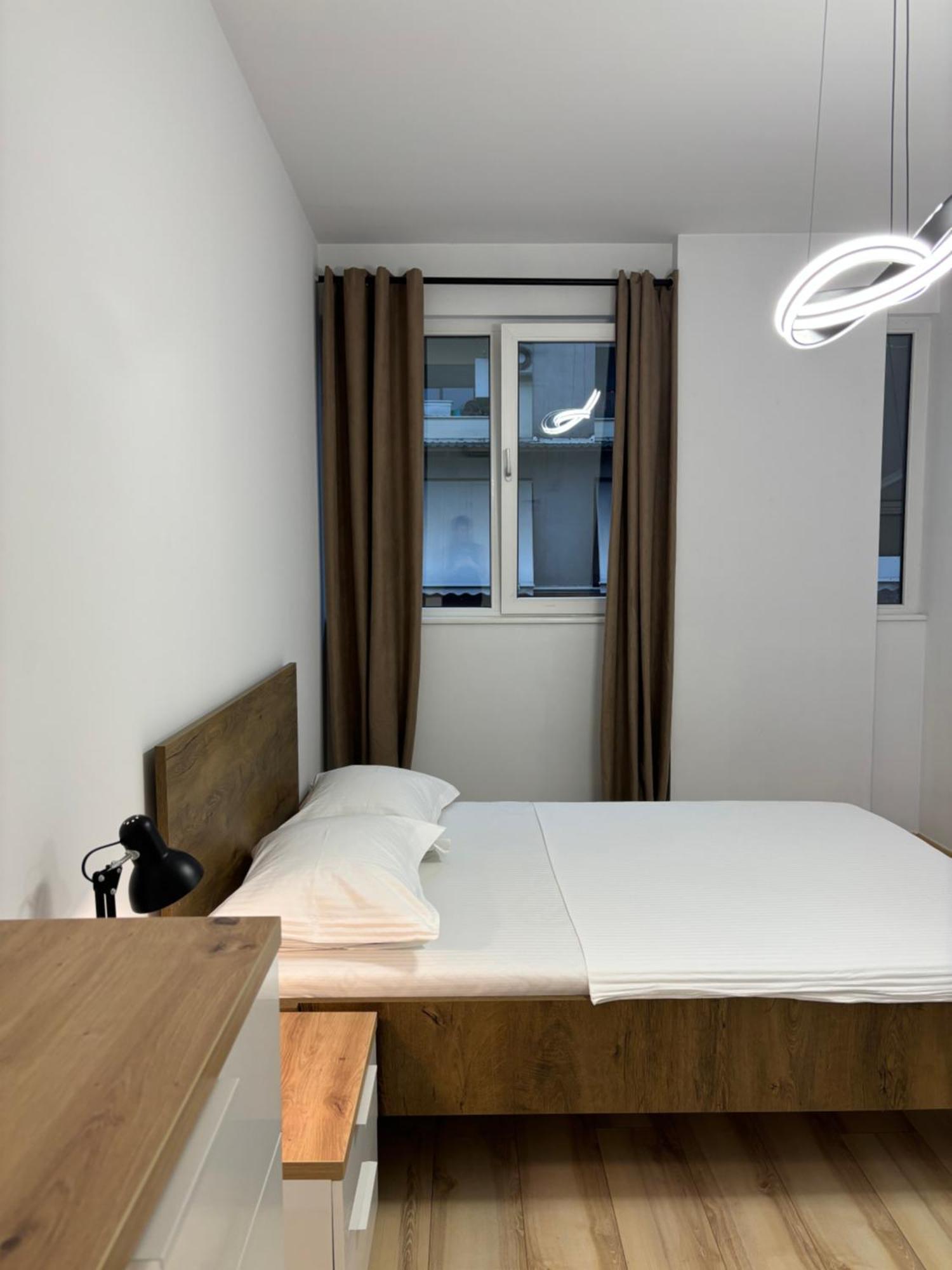 Tam Serviced 2Bdr Apartment City Center No6 Tirana Exterior foto