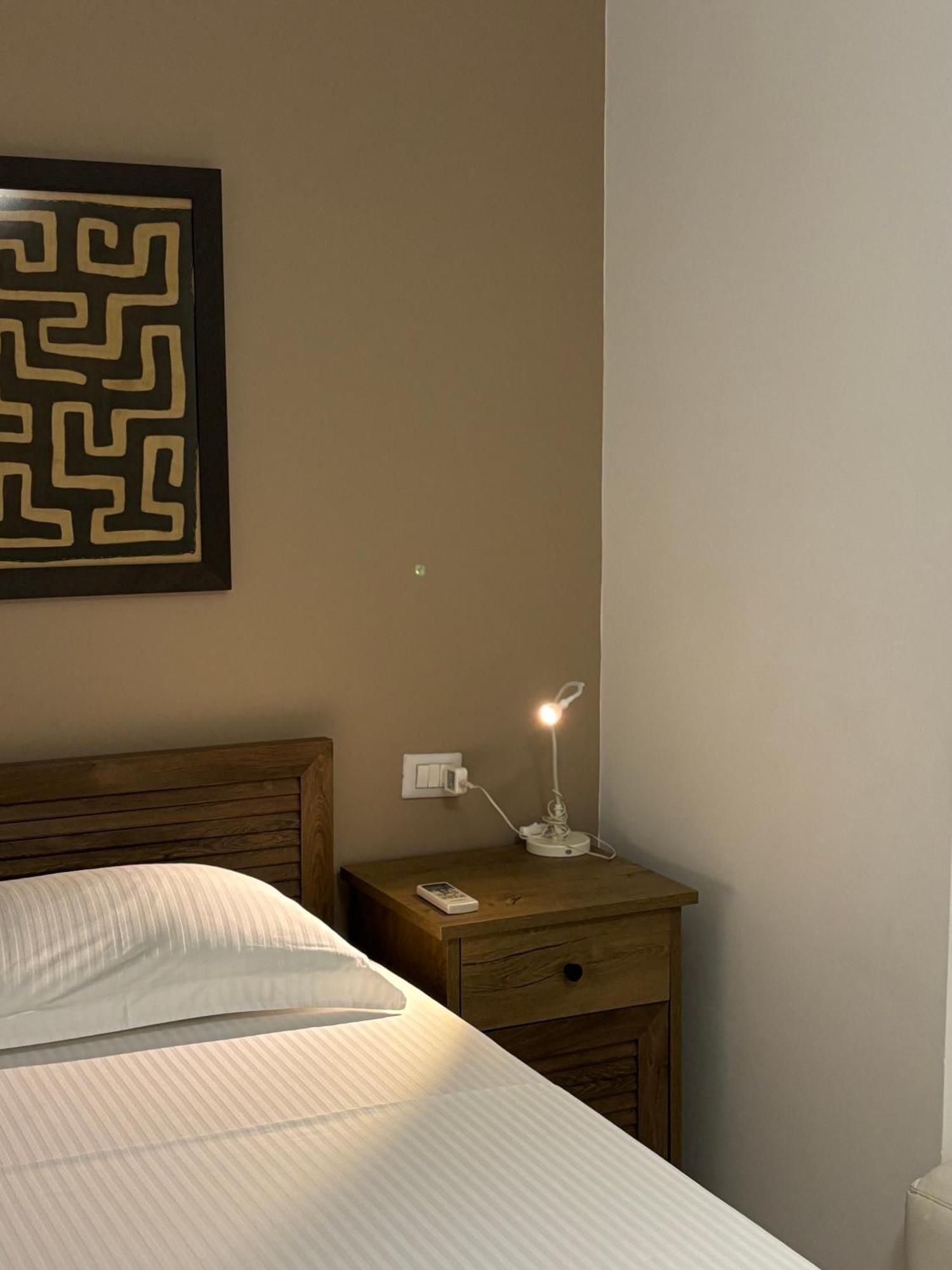 Tam Serviced 2Bdr Apartment City Center No6 Tirana Exterior foto