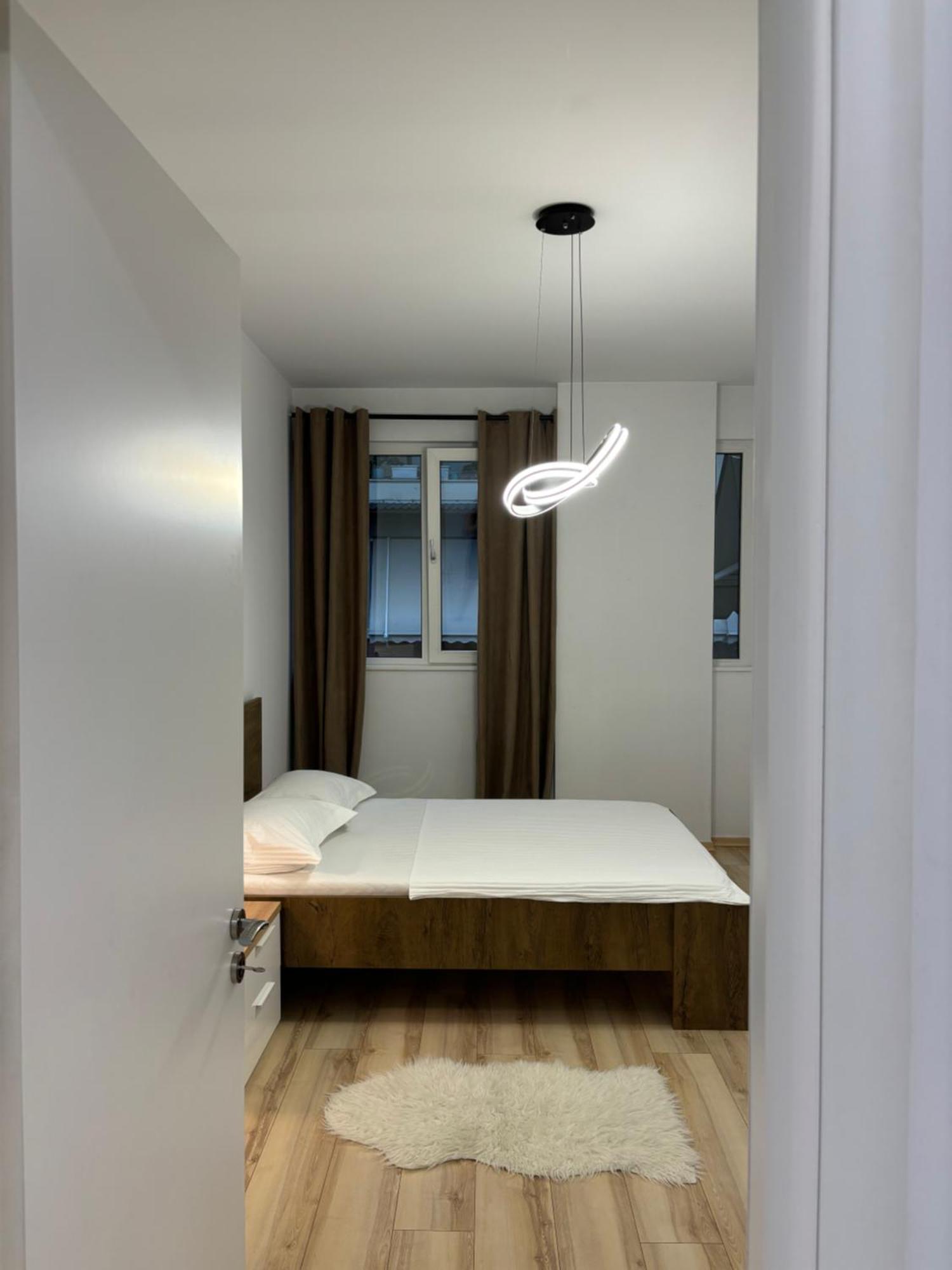 Tam Serviced 2Bdr Apartment City Center No6 Tirana Exterior foto