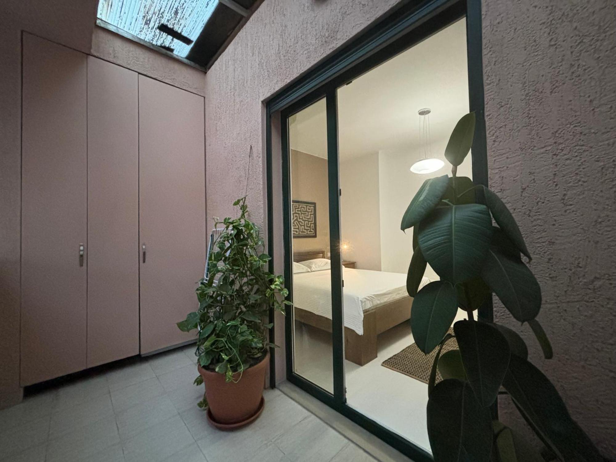 Tam Serviced 2Bdr Apartment City Center No6 Tirana Exterior foto