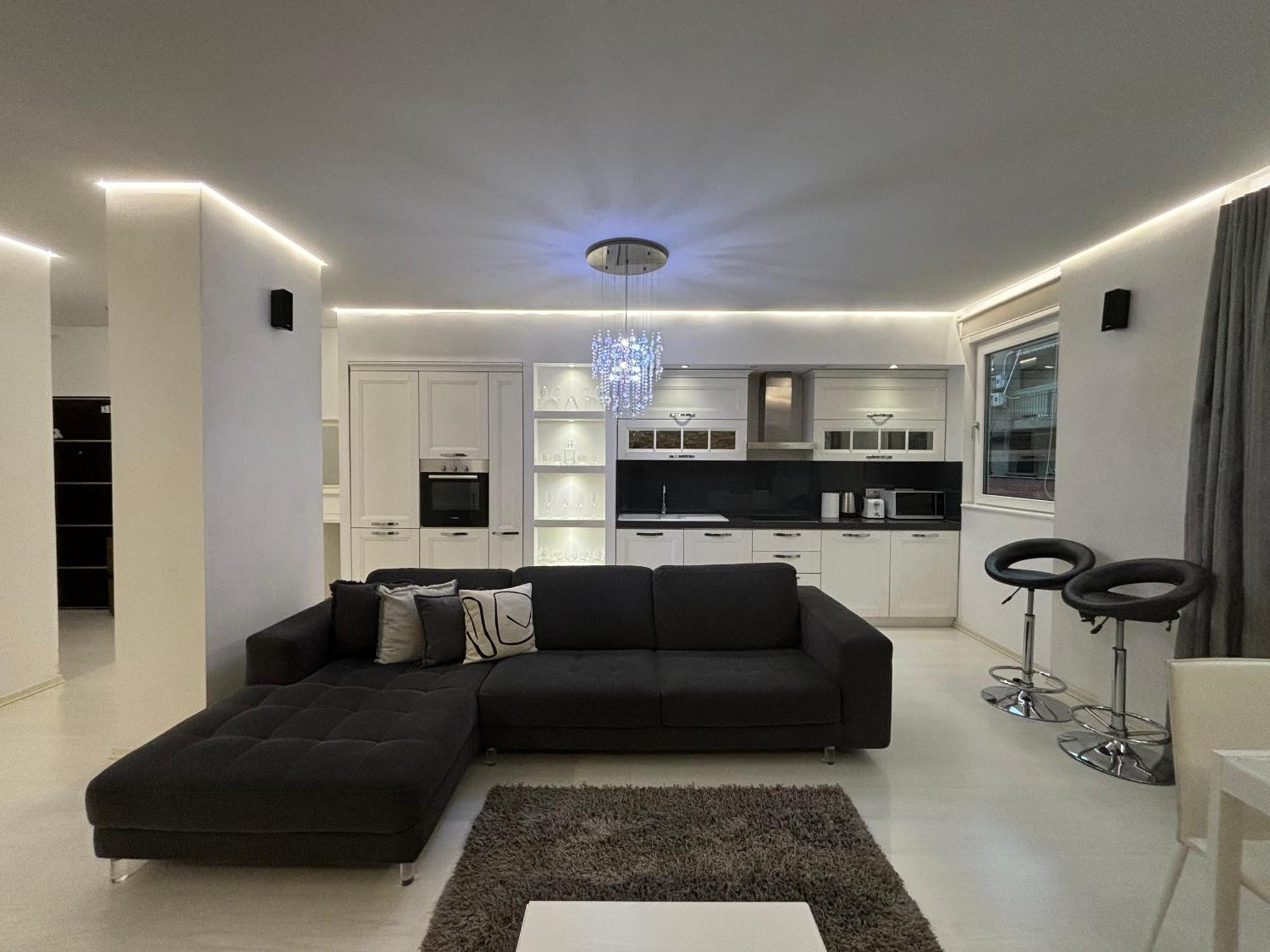 Tam Serviced 2Bdr Apartment City Center No6 Tirana Exterior foto