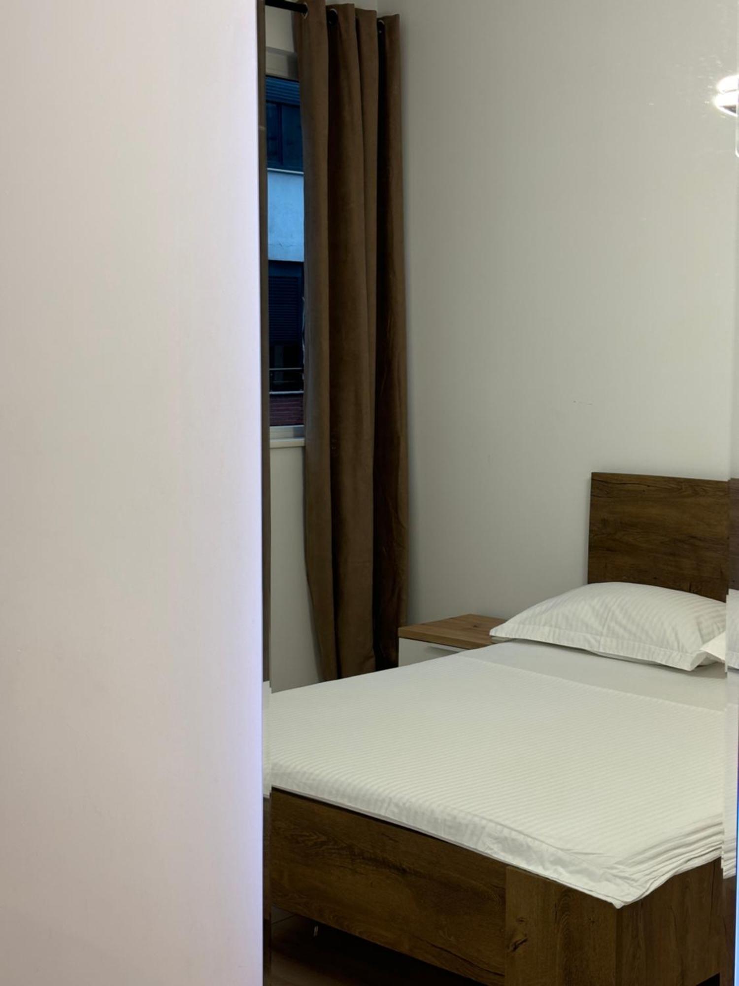 Tam Serviced 2Bdr Apartment City Center No6 Tirana Exterior foto